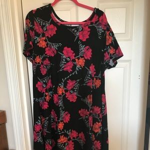 Vibrant floral Carly